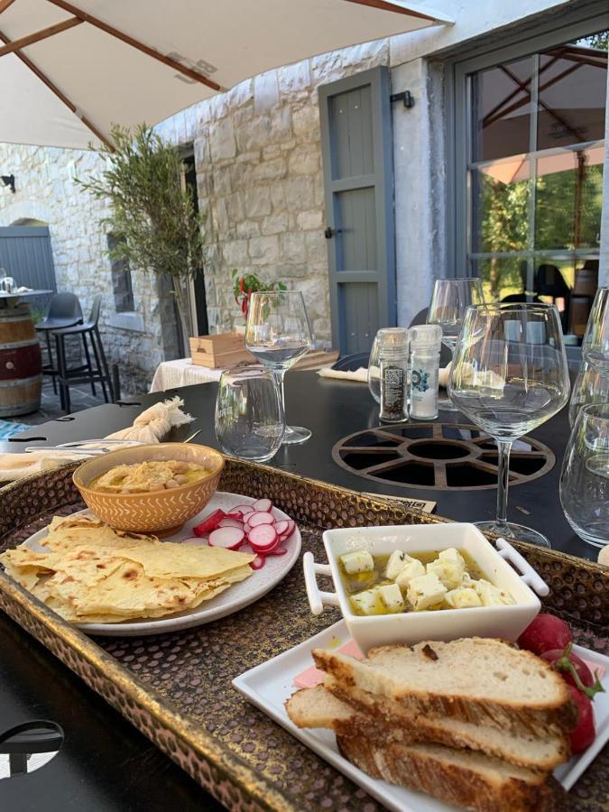 L'Aubergesves ภายนอก รูปภาพ